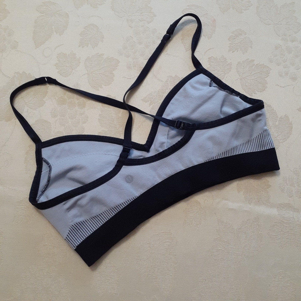 Lululemon yoga running hiking sports bra